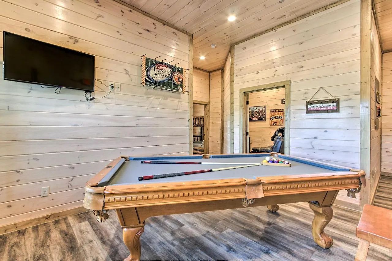 'madison Bear Garden' 7bdr W/hot Tub + Pool Access Pigeon Forge