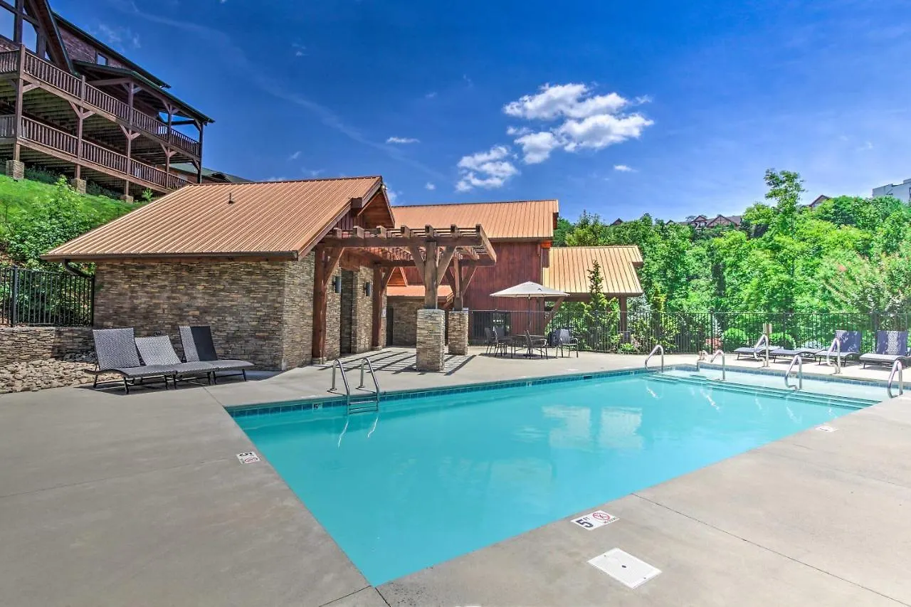 Prázdninový dům 'madison Bear Garden' 7bdr W/hot Tub + Pool Access *