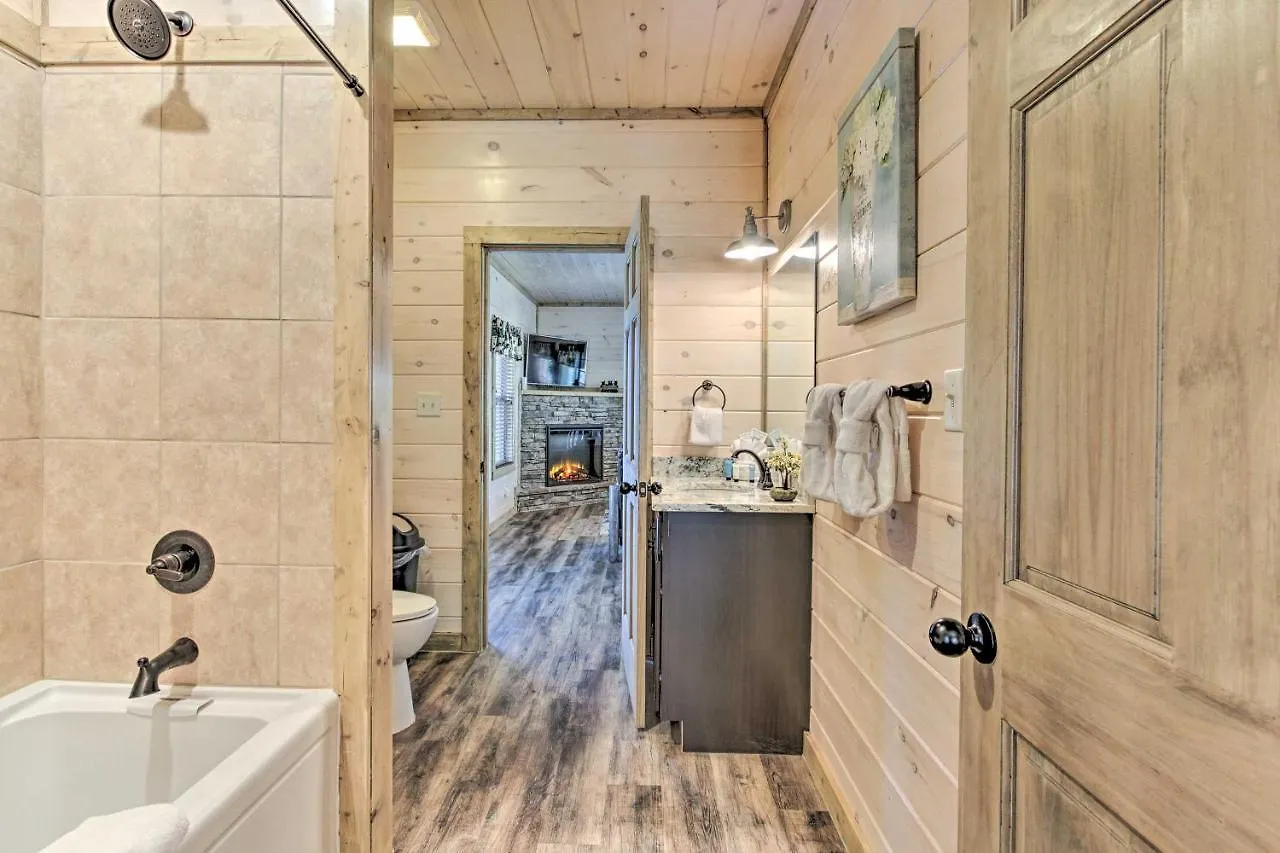 'madison Bear Garden' 7bdr W/hot Tub + Pool Access Prázdninový dům