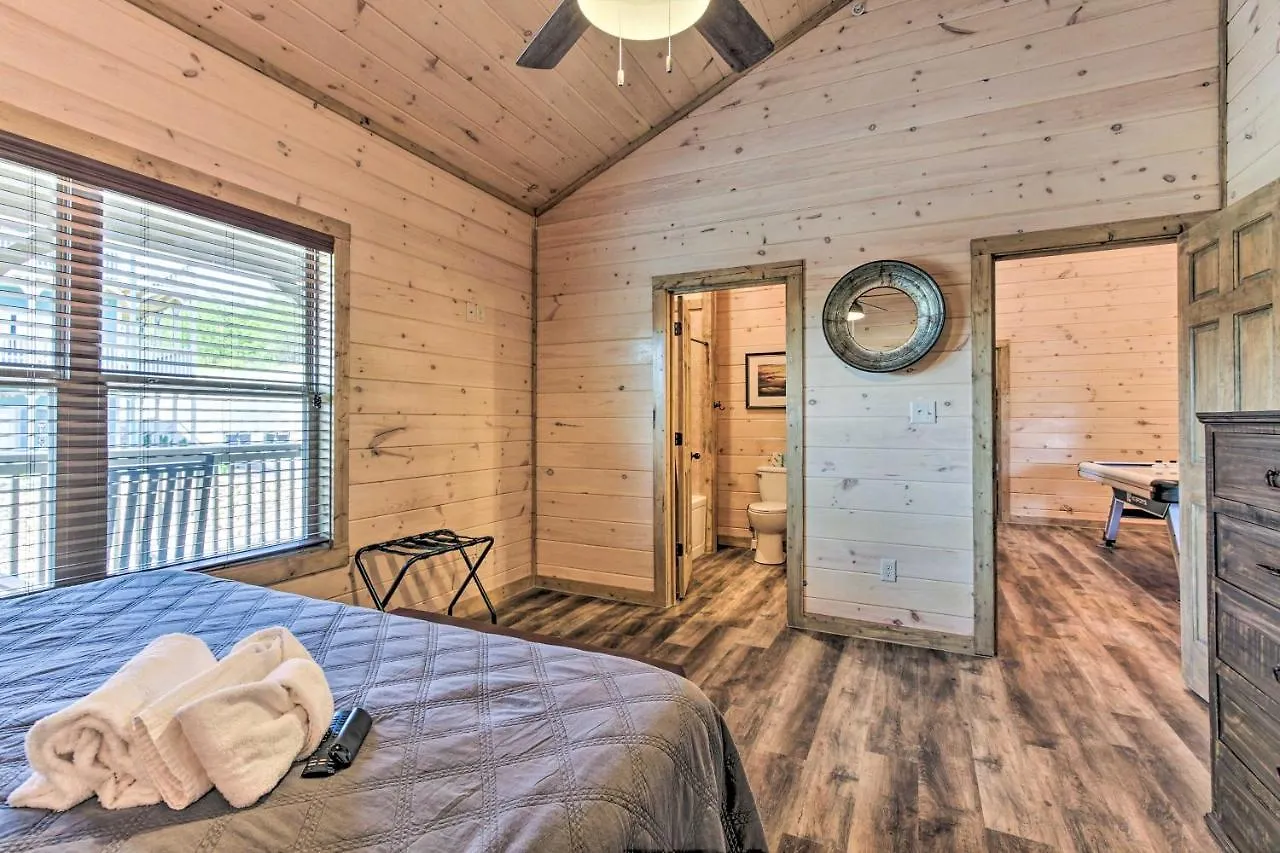 Prázdninový dům 'madison Bear Garden' 7bdr W/hot Tub + Pool Access *