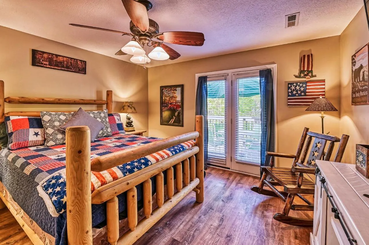 High N Dry-quiet River Access Neighborhood, 1 Mile To Parkway, 5 Miles To Dollywood!