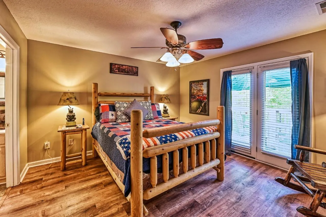 High N Dry-quiet River Access Neighborhood, 1 Mile To Parkway, 5 Miles To Dollywood!