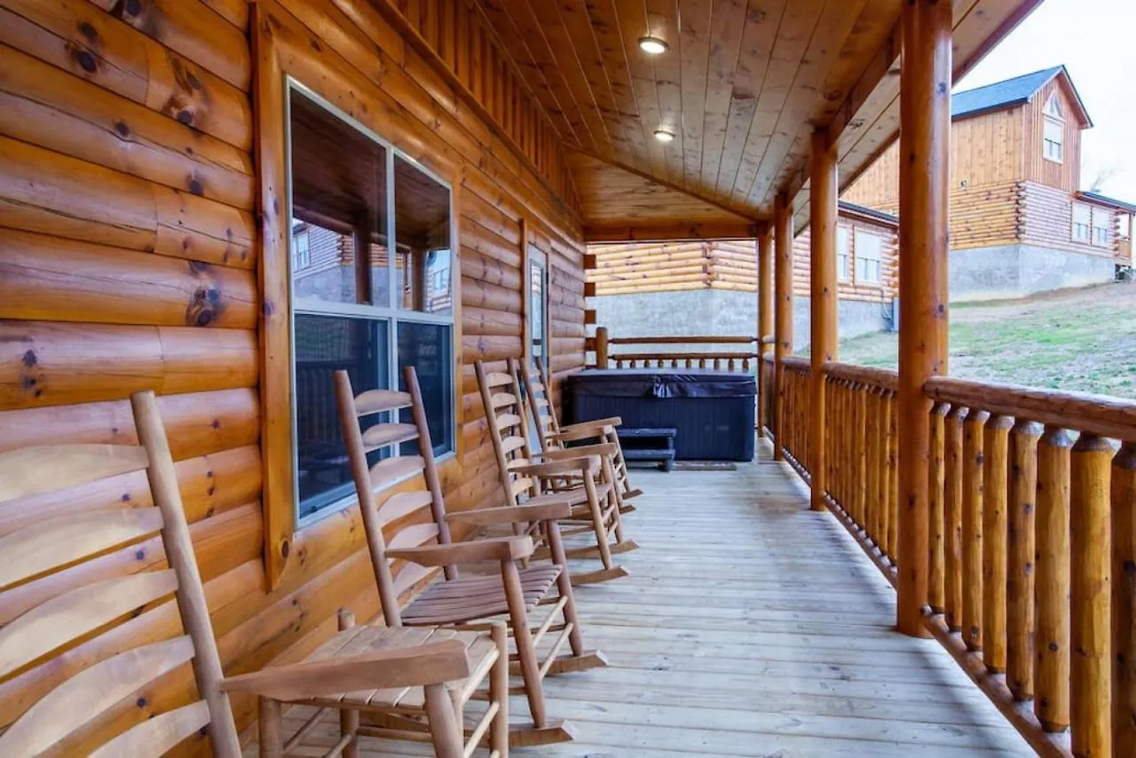 Holiday home Swimming Bears Two With Pools And Hottubs