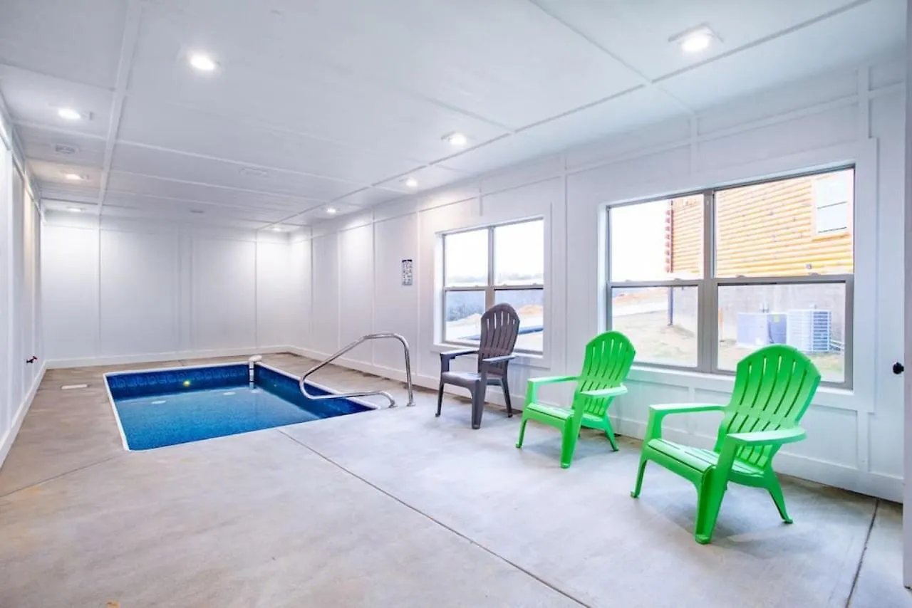 Holiday home Swimming Bears Two With Pools And Hottubs *