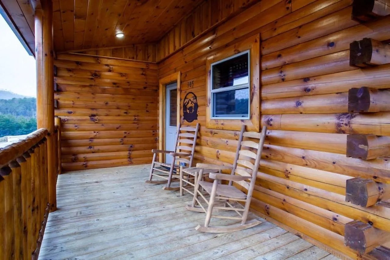 Holiday home Swimming Bears Two With Pools And Hottubs *