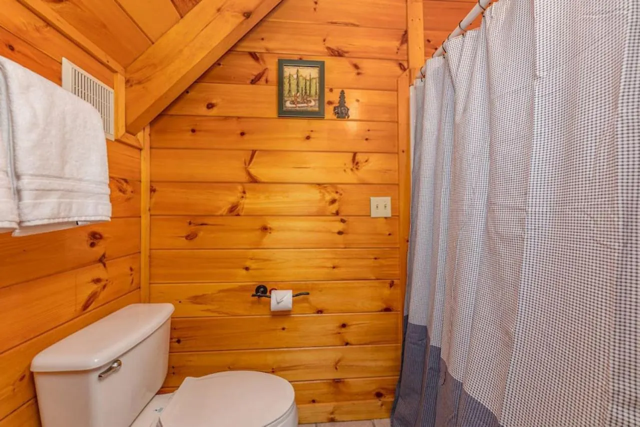 Bear Down With Hot Tub, Pool Table, Arcade Games Holiday home *