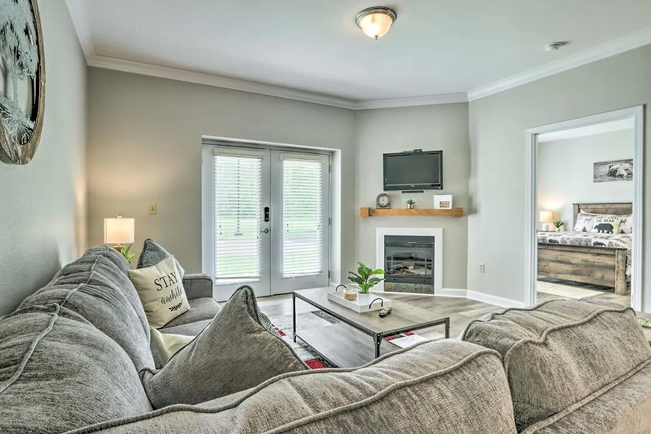 Downtown With Pool Access! *