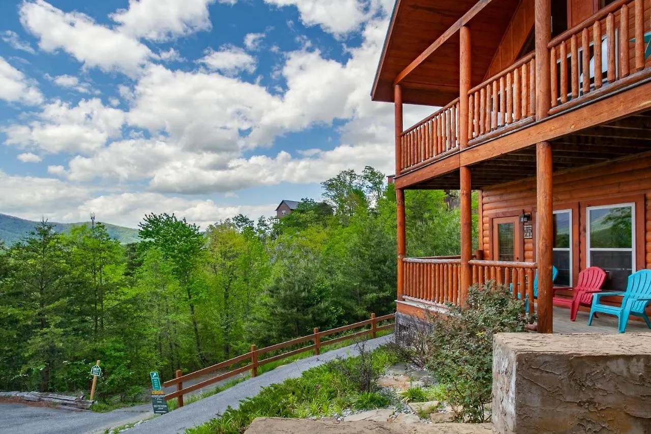 Holiday home Poolin Around With Private Hot Tub And Indoor Pool Pigeon Forge