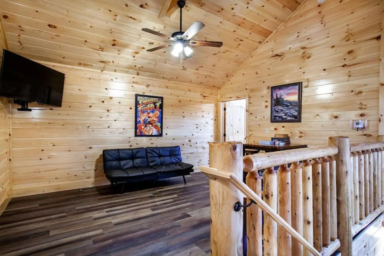 Holiday home Swimming Bears Two With Pools And Hottubs *