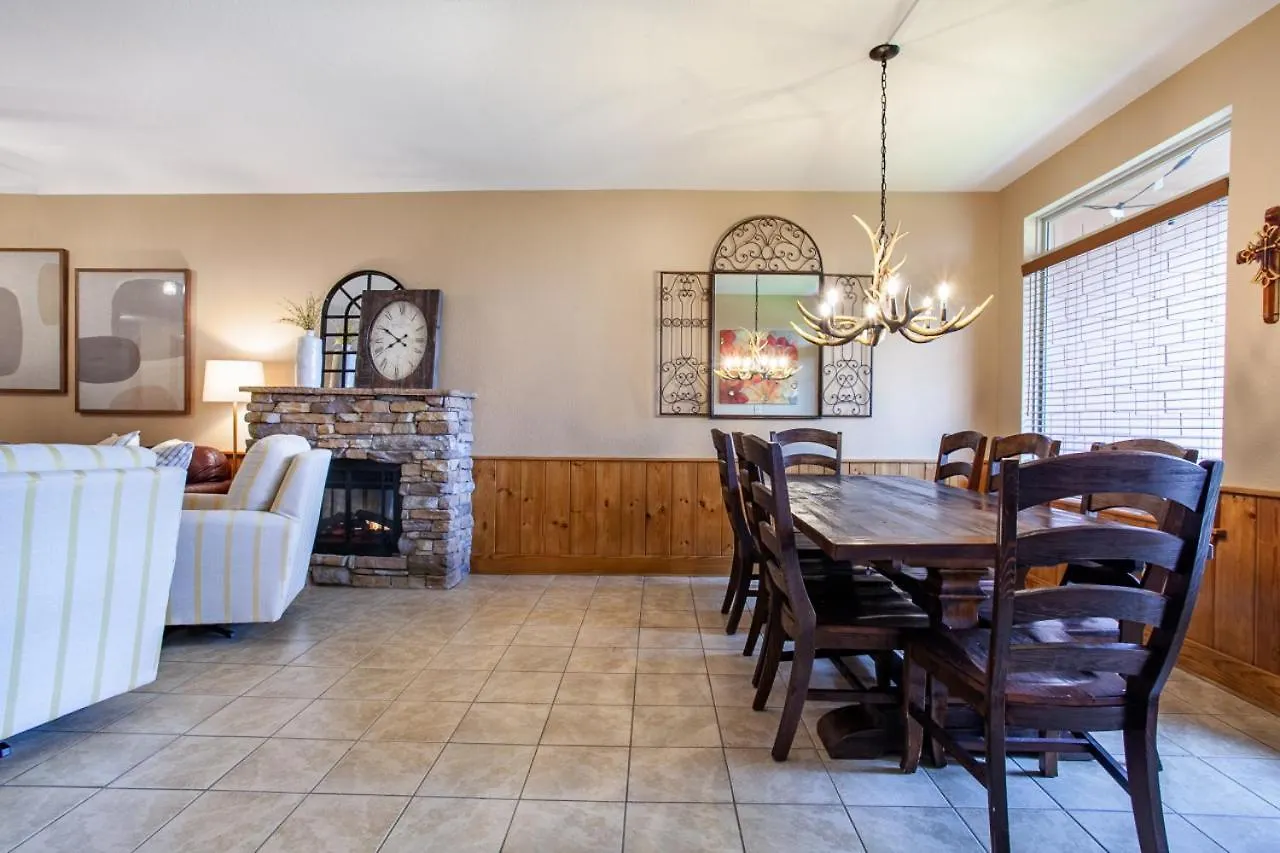 Holiday home Higher Ground With Mountain And Golf View Pigeon Forge