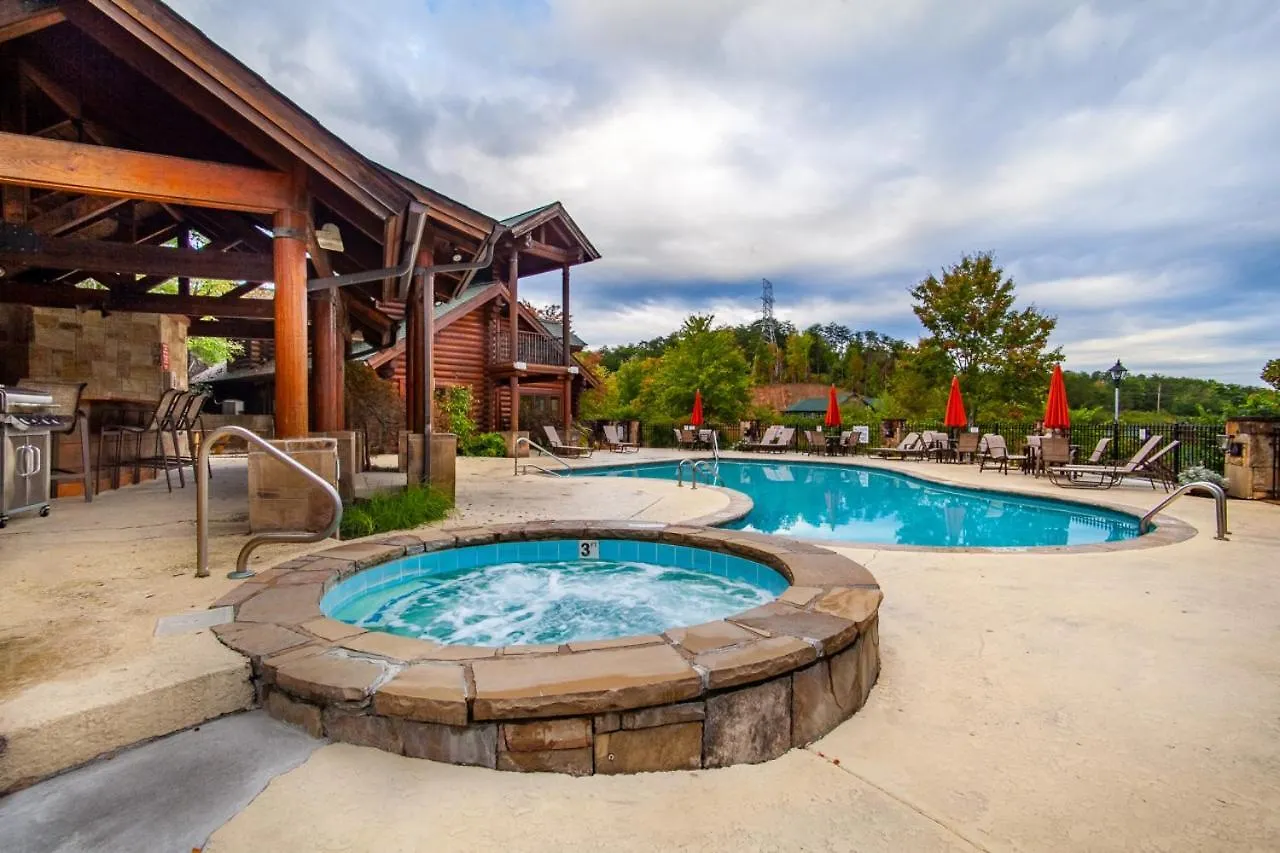 Higher Ground With Mountain And Golf View * Pigeon Forge