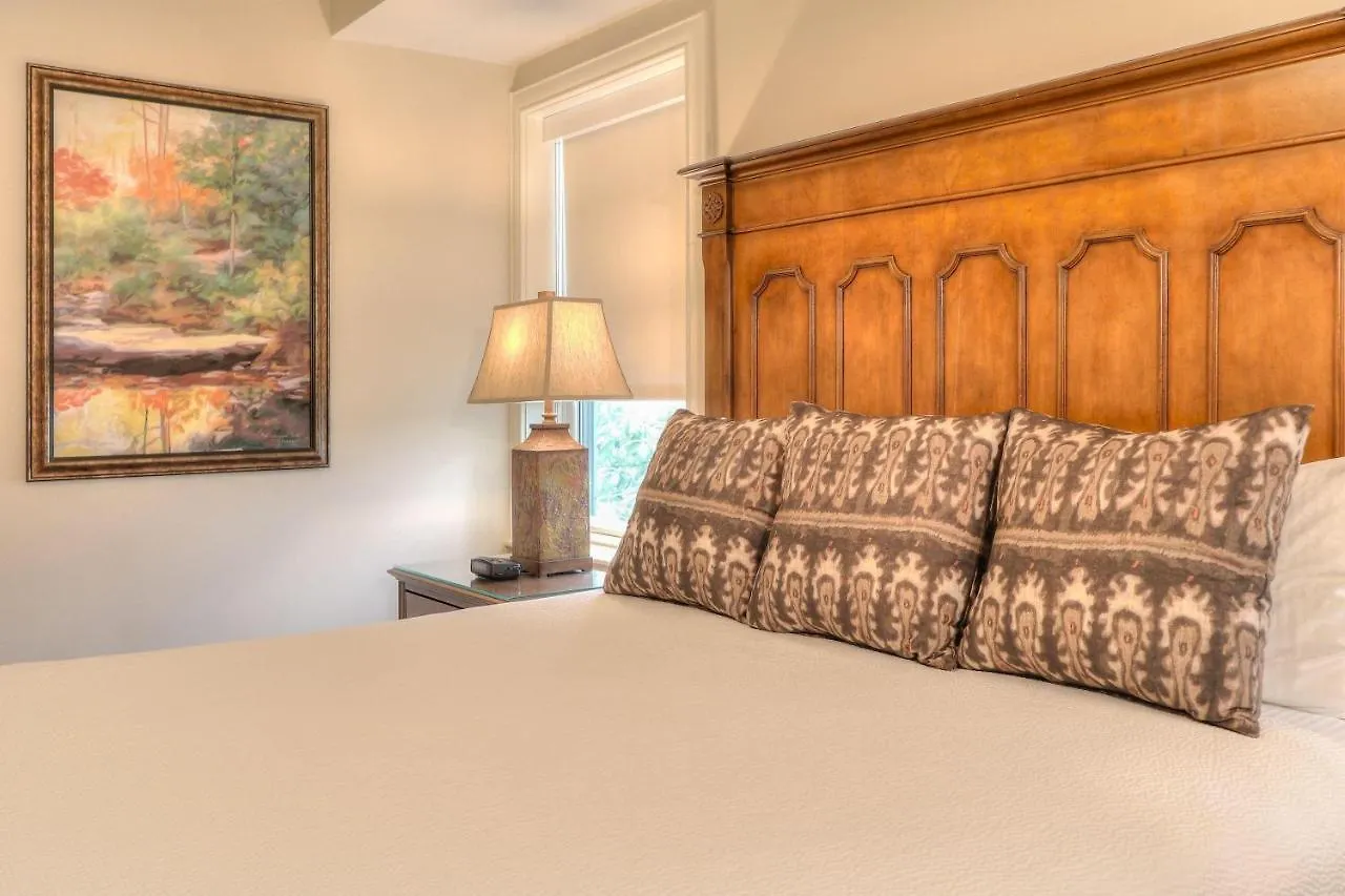 Hotel Riverstone & 4*