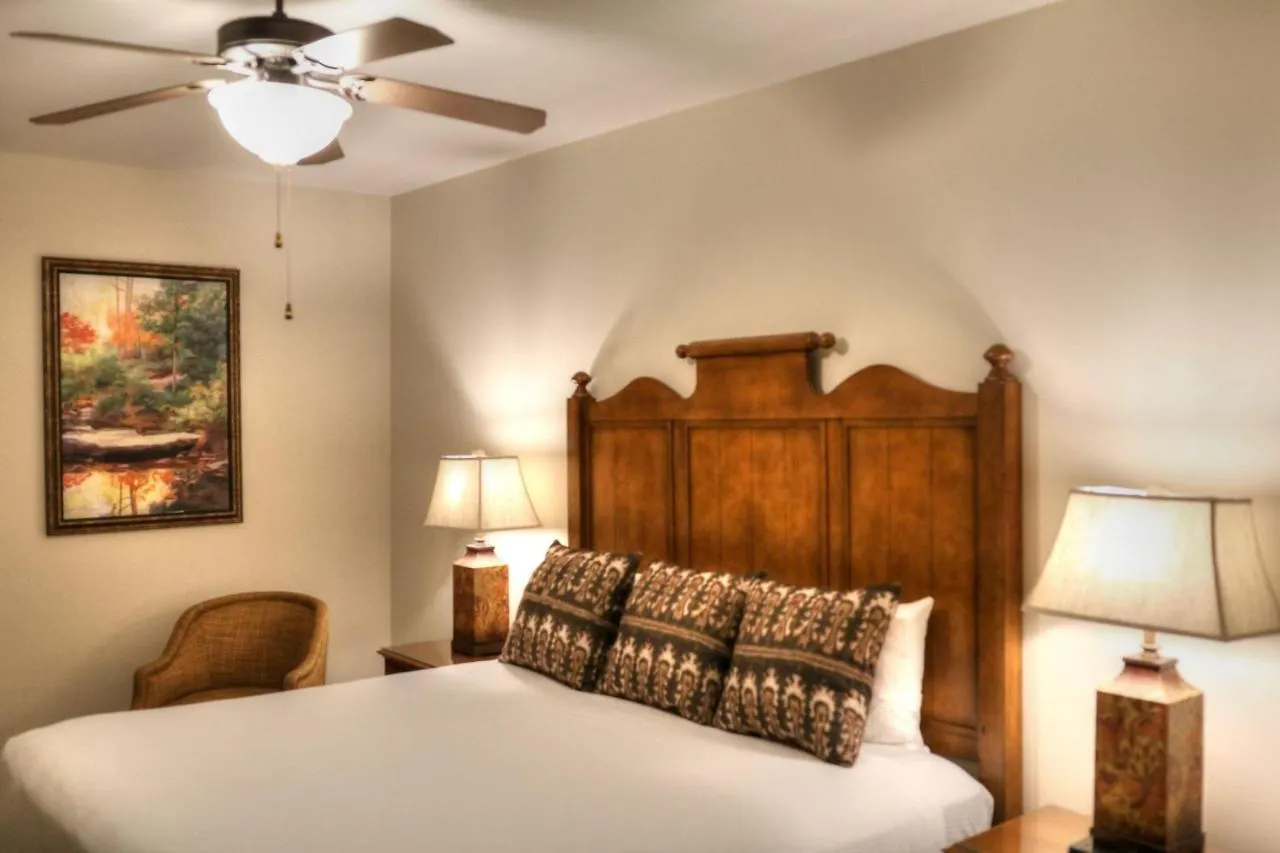 Hotel Riverstone &
