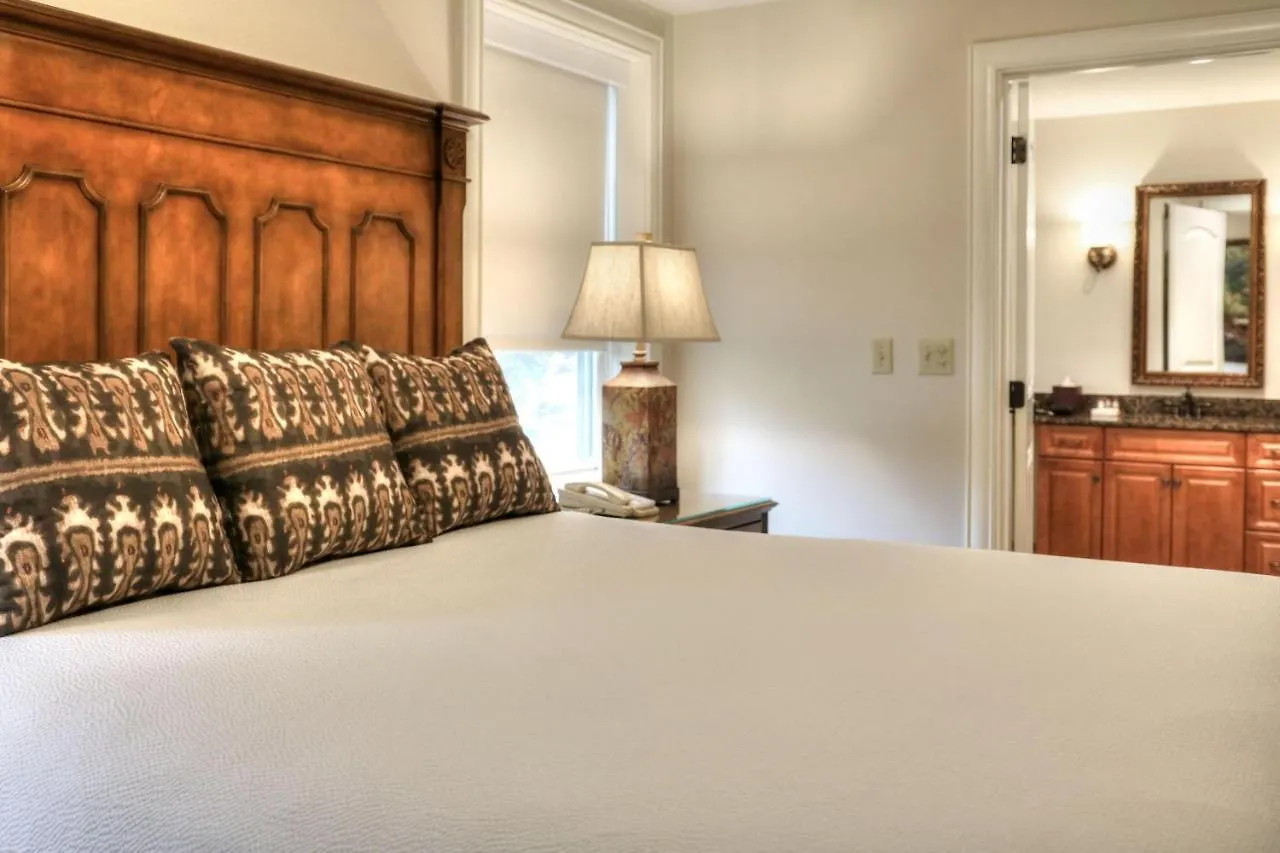 Riverstone & Hotel Pigeon Forge