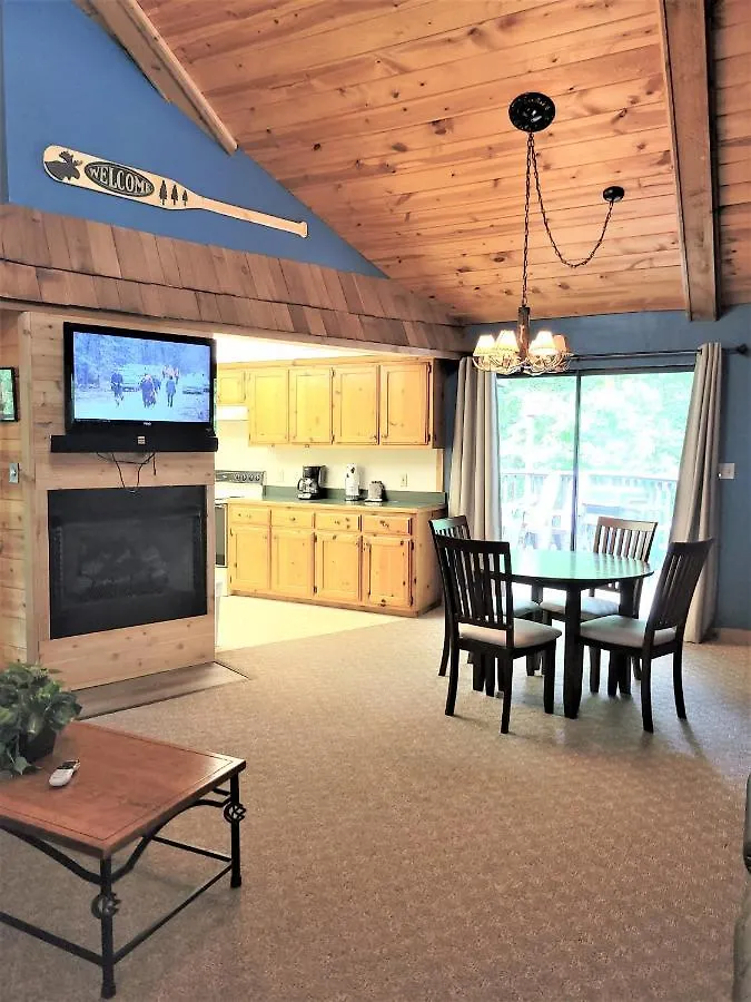 Smoky Mtn Memories-free Tickets- Sleeps 6 * Pigeon Forge