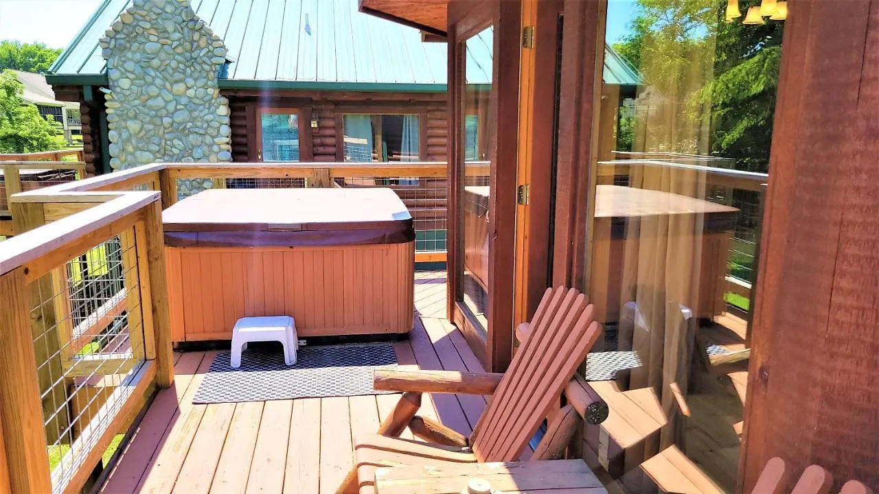 Hanky Panky-1 Bedroom On The River Pet Friendly With Fee Free Activity Tickets!