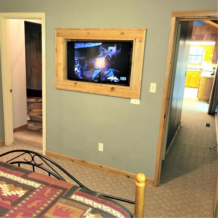 Smoky Mtn Memories-free Tickets- Sleeps 6 Holiday home *