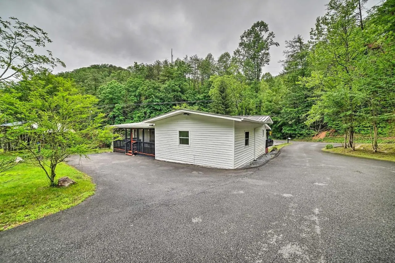 Creekside Ranch With Porch About 2 Mi To Pkwy * Pigeon Forge