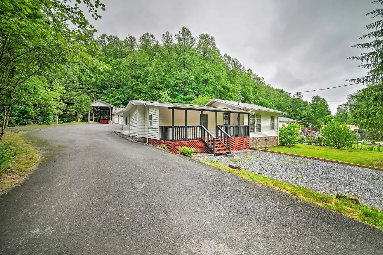 Holiday home Creekside Ranch With Porch About 2 Mi To Pkwy Pigeon Forge