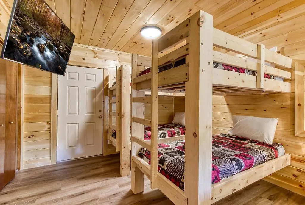 Getaway, Hot Tub, Game Room, Wifi, 1089 Free Tickets Each Paid Day, Dollywood And *