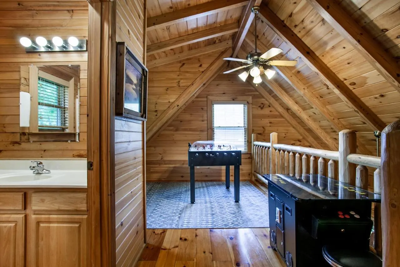 The Alpenhaus Hot Tub Game And Fireplace Holiday home