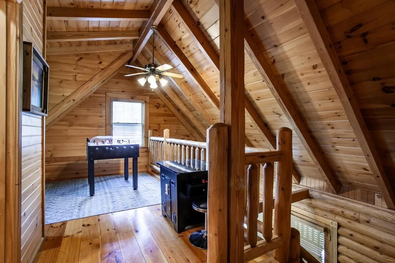 The Alpenhaus Hot Tub Game And Fireplace Pigeon Forge