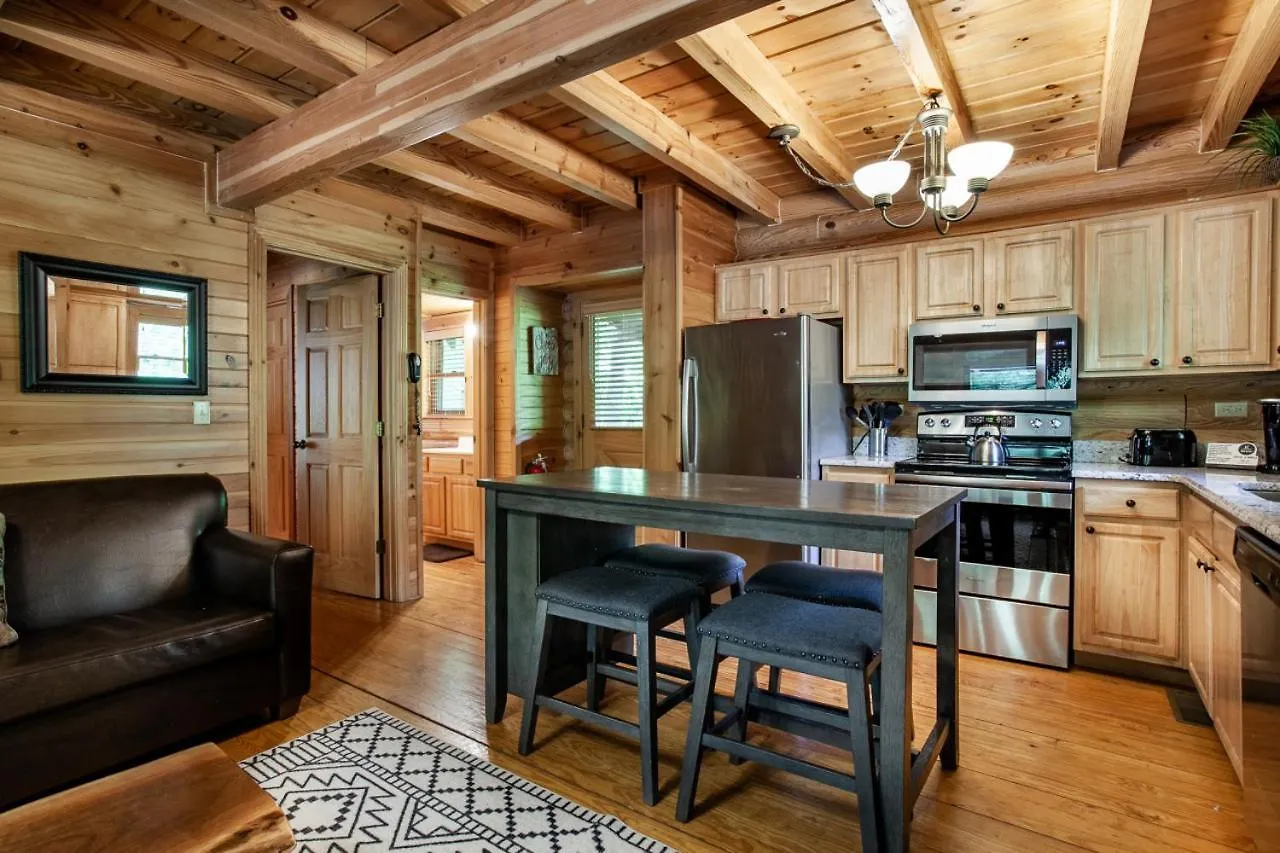The Alpenhaus Hot Tub Game And Fireplace