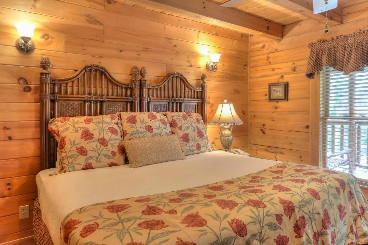 Riverstone & Hotel 4*