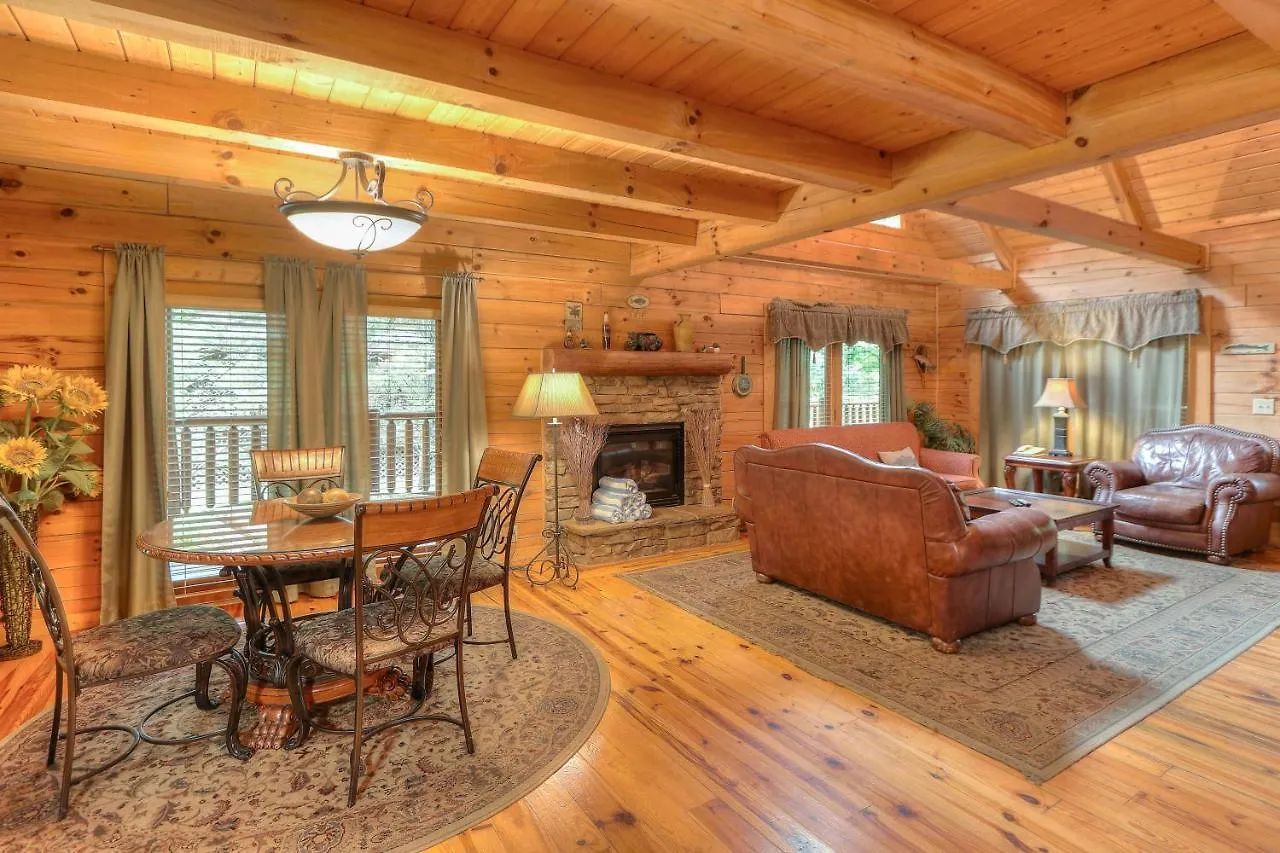 Hotel Riverstone & Pigeon Forge