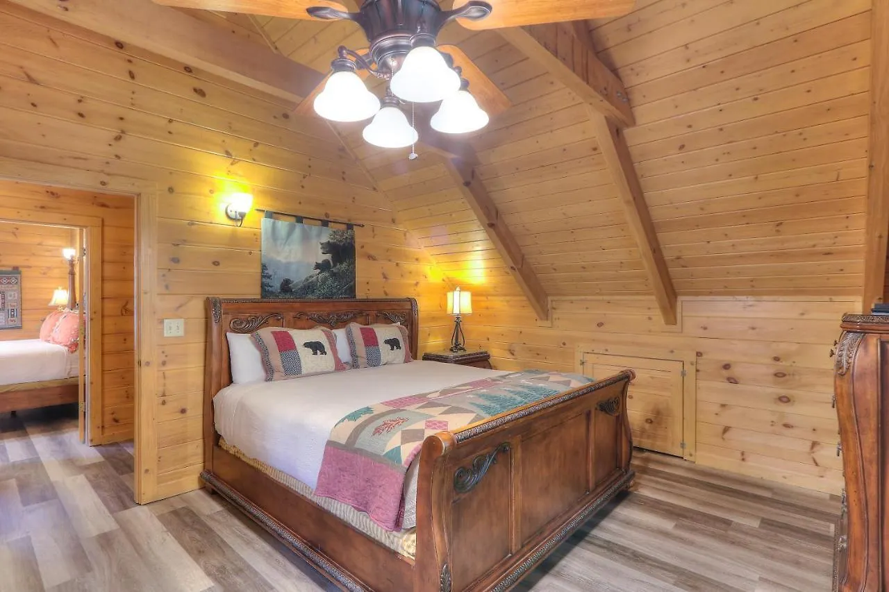 Riverstone & 4* Pigeon Forge