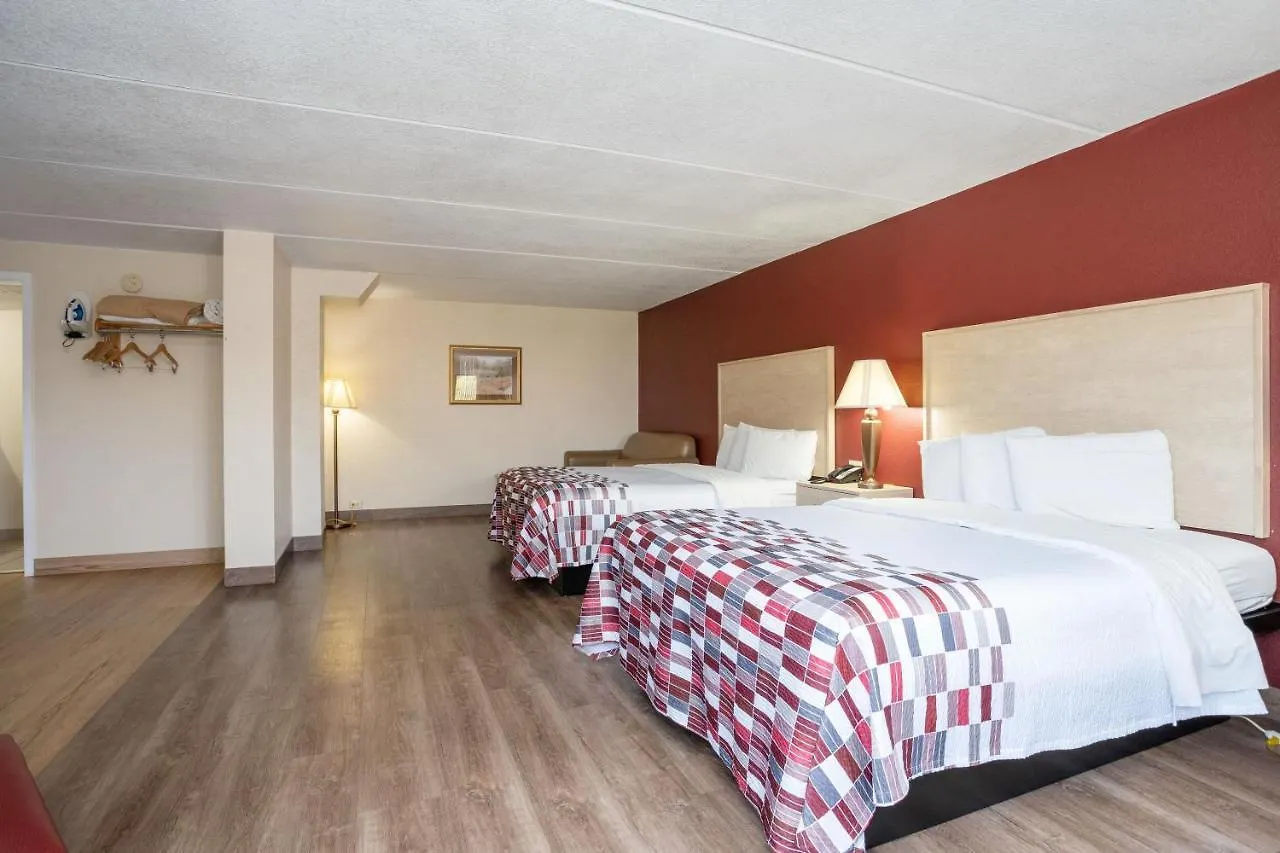 Red Roof & Parkway 2* Pigeon Forge