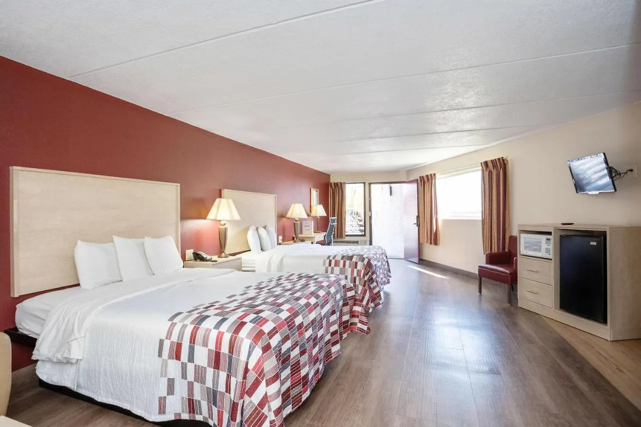 Motel Red Roof & Parkway