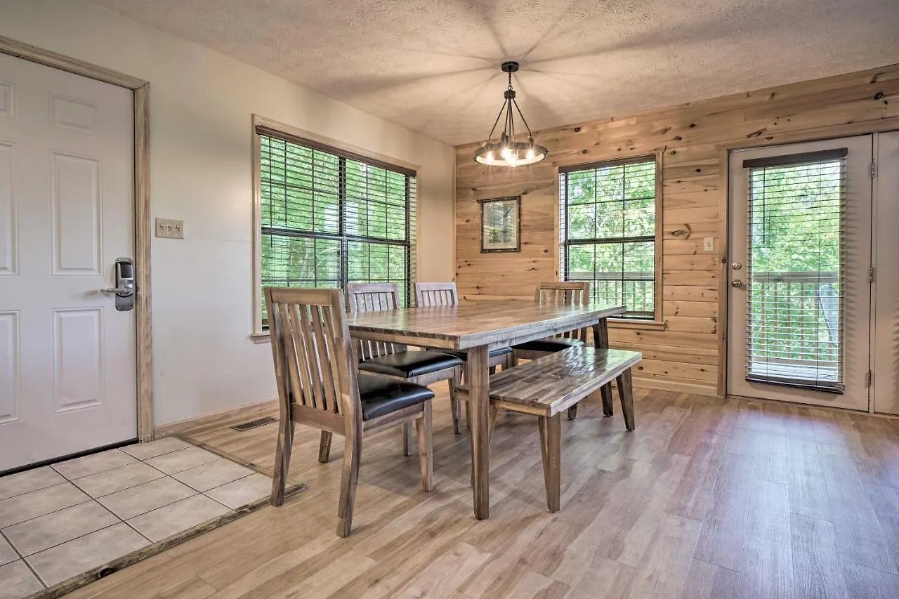 Holiday home Rustic With Private Hot Tub!