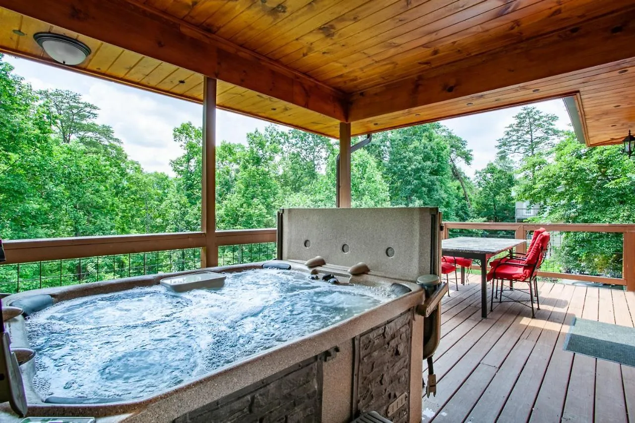 度假居 Pine Cove - Hot Tub, Game Room, Theater 鸽子谷