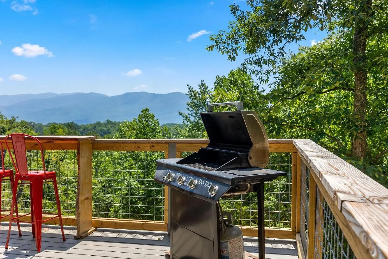 The Highlander * Pigeon Forge