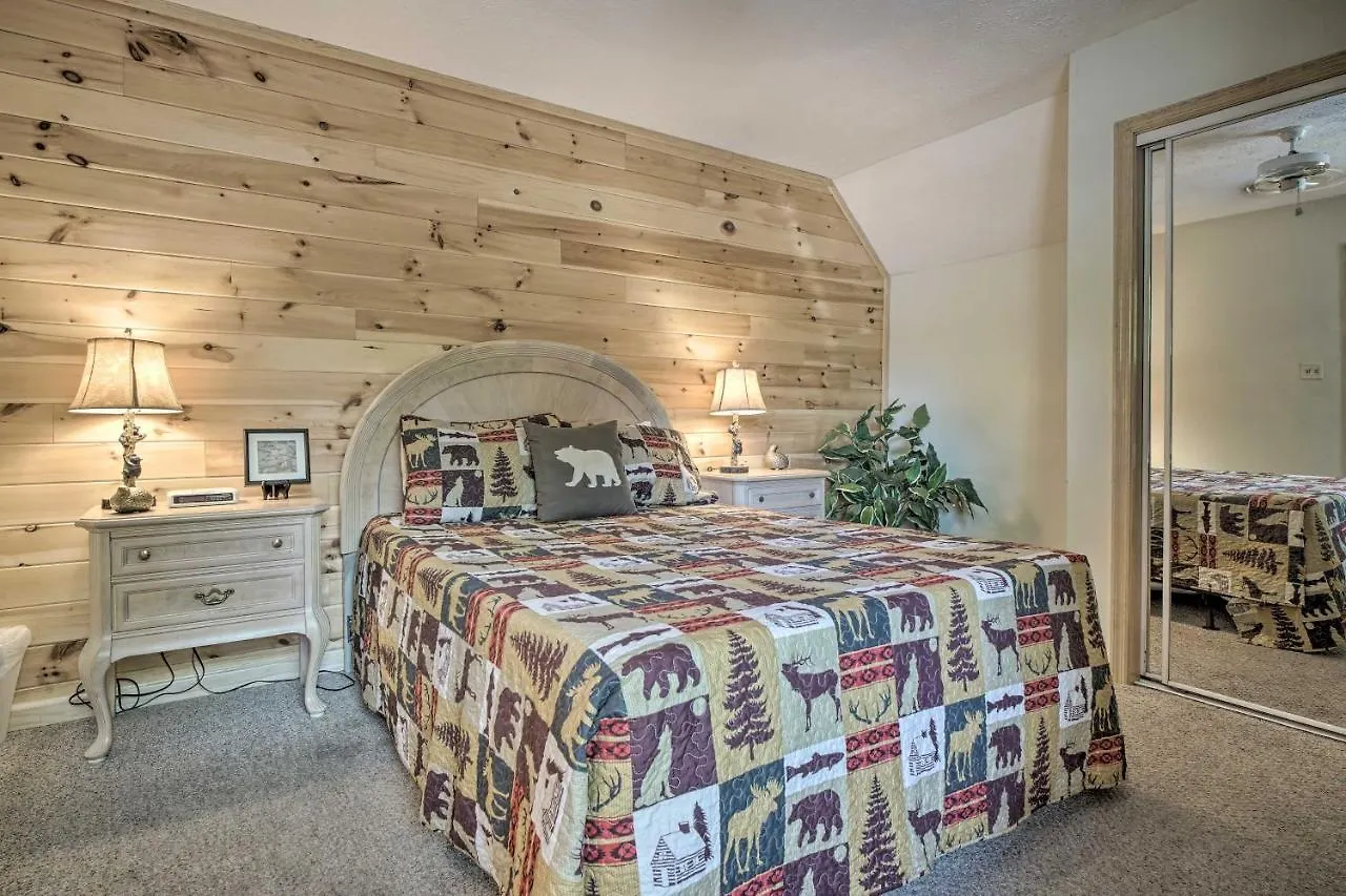 Rustic With Private Hot Tub! Holiday home