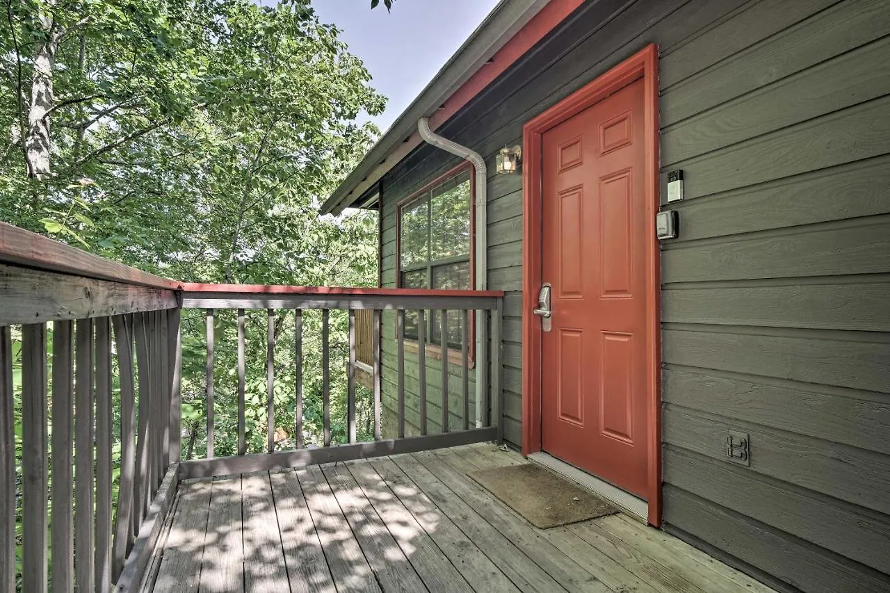 Rustic With Private Hot Tub! Pigeon Forge