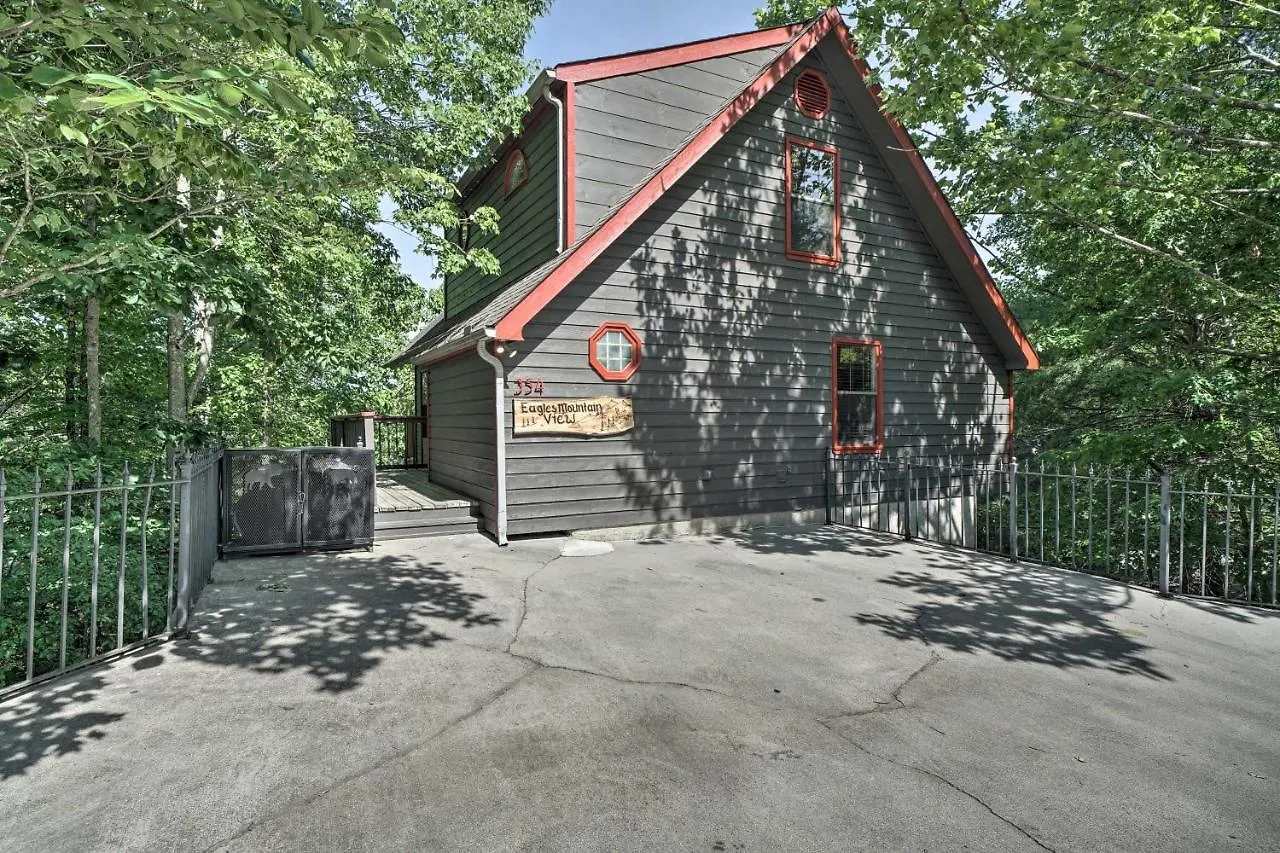 Holiday home Rustic With Private Hot Tub!