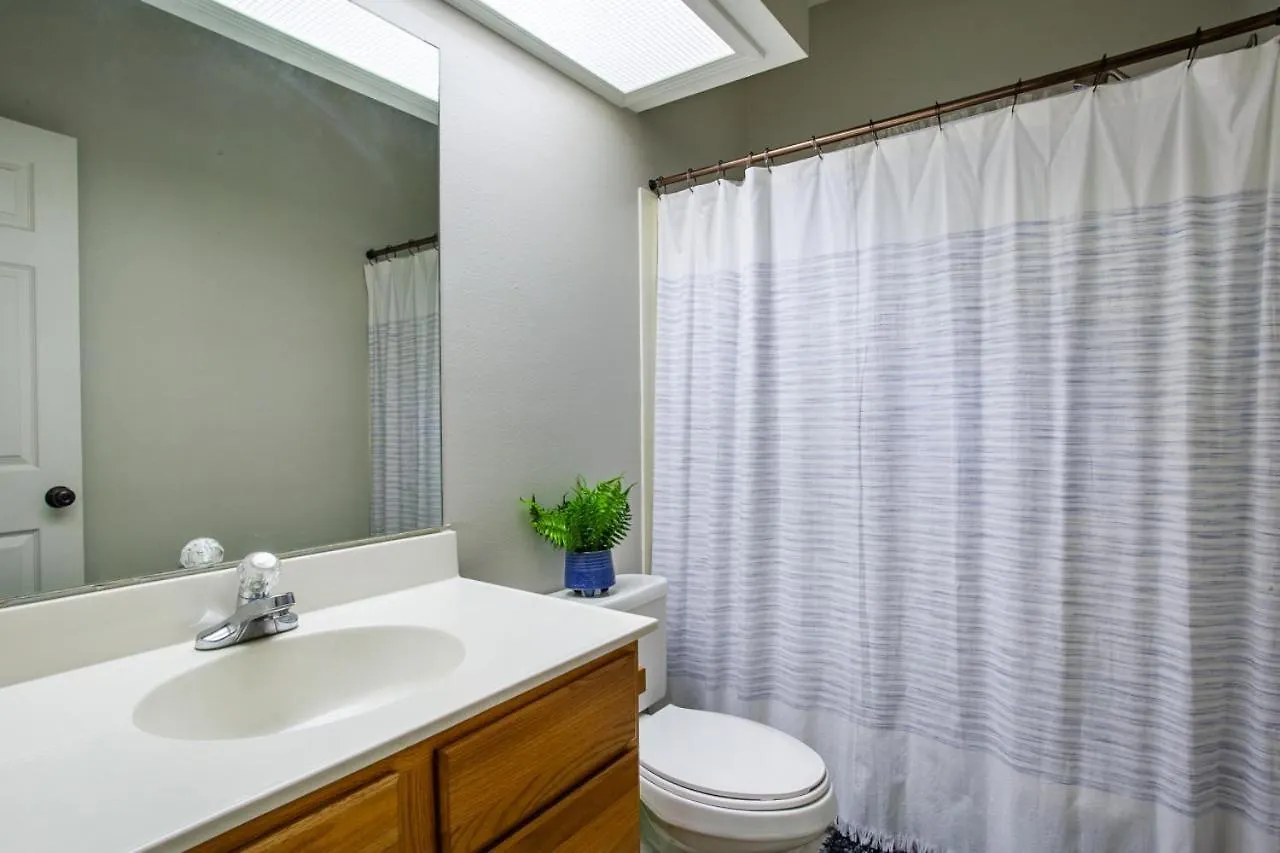 度假居 Pine Cove - Hot Tub, Game Room, Theater *