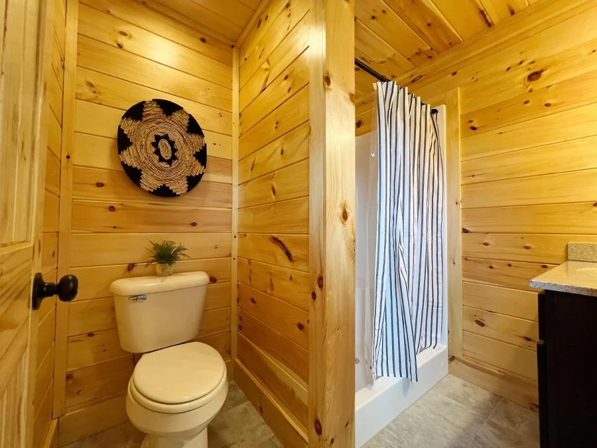 Holiday home Sweet Tea Timber Indoor Pool Hot Tub *