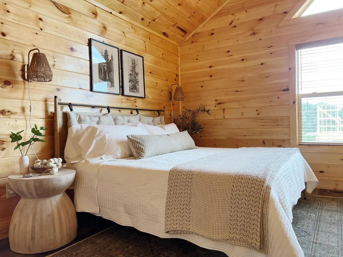 Holiday home Sweet Tea Timber Indoor Pool Hot Tub