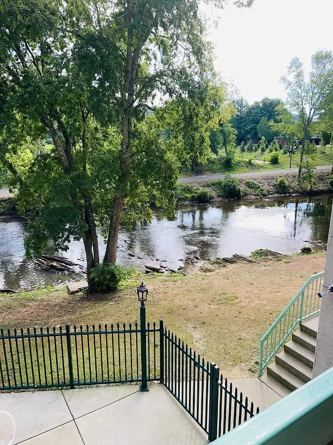 River Place #204 2bd Pigeon Forge