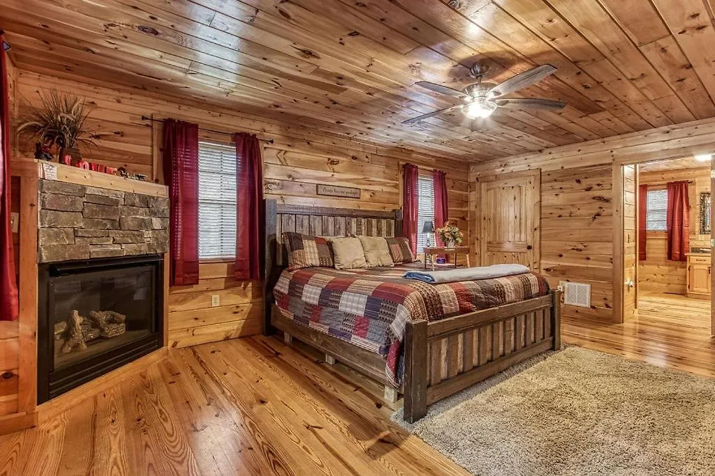 Holiday home Always Kiss Me Goodnight- Hot Tub, Get 1089 Of Free Area Attraction Tickets For Each Paid Day! *
