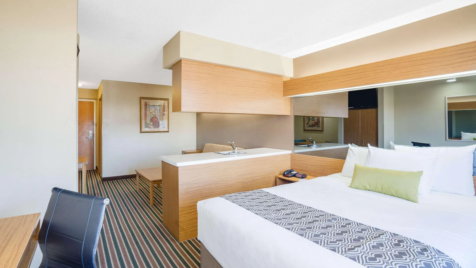 Microtel & By Wyndham