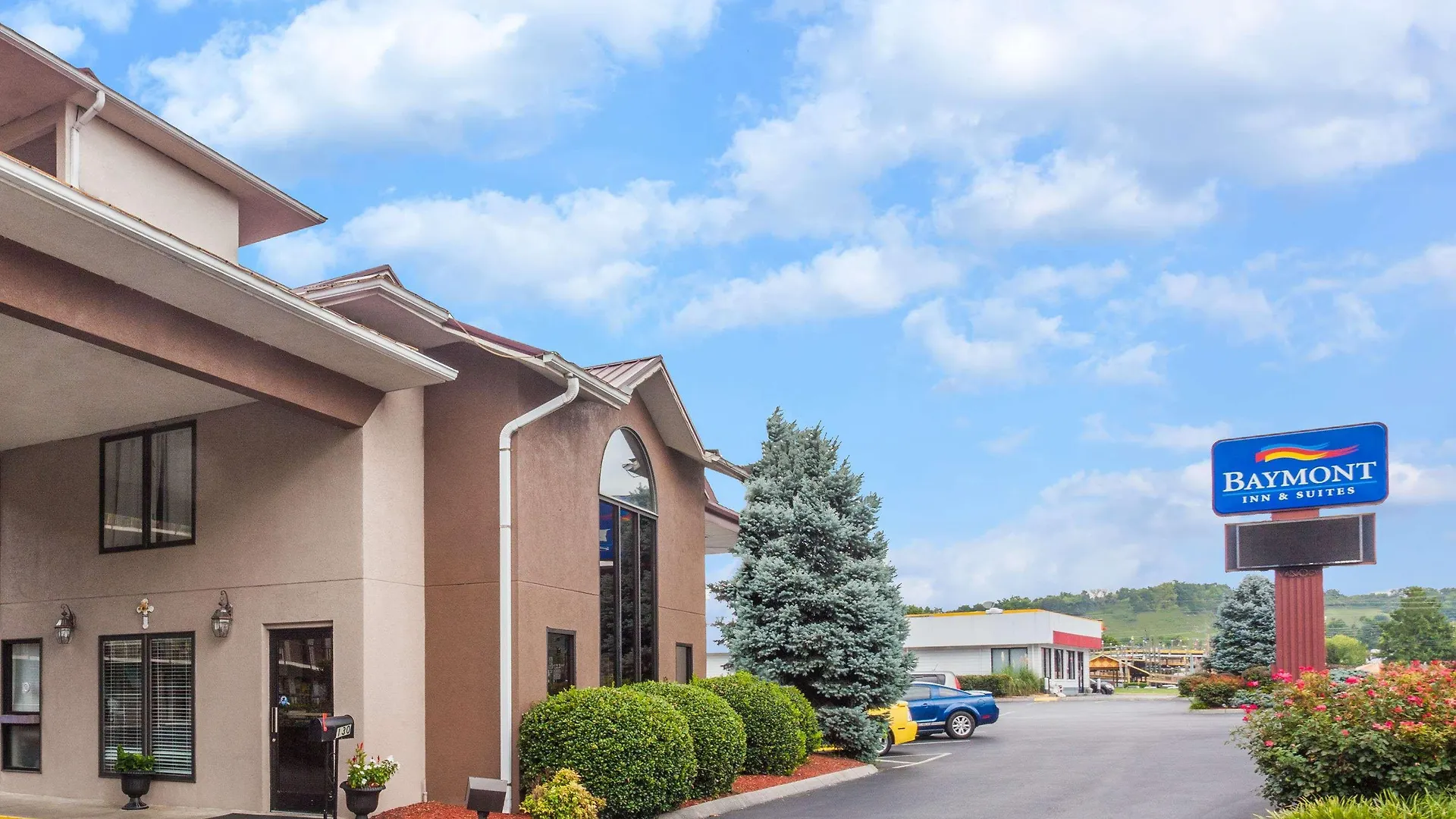 Hotel Baymont By Wyndham Near Island Drive 3*