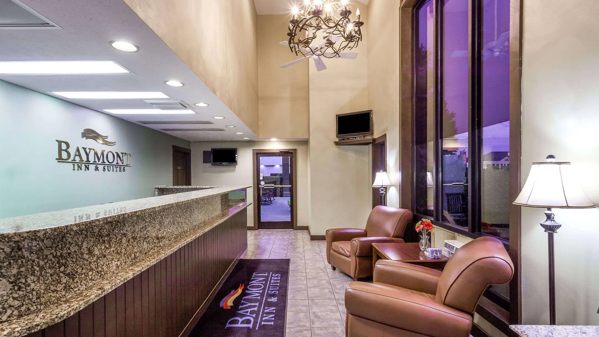 Baymont By Wyndham Near Island Drive Hotel