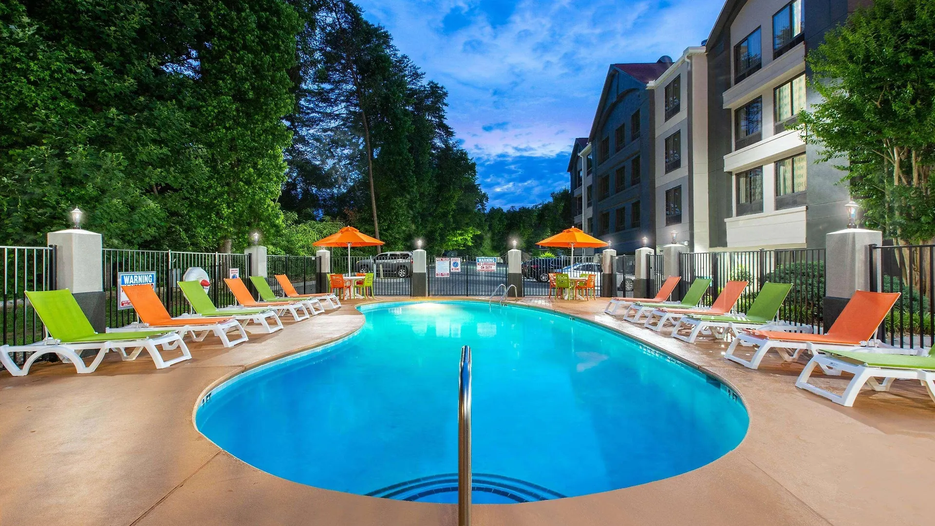 Super 8 By Wyndham Pigeon Forge-emert St Hotel