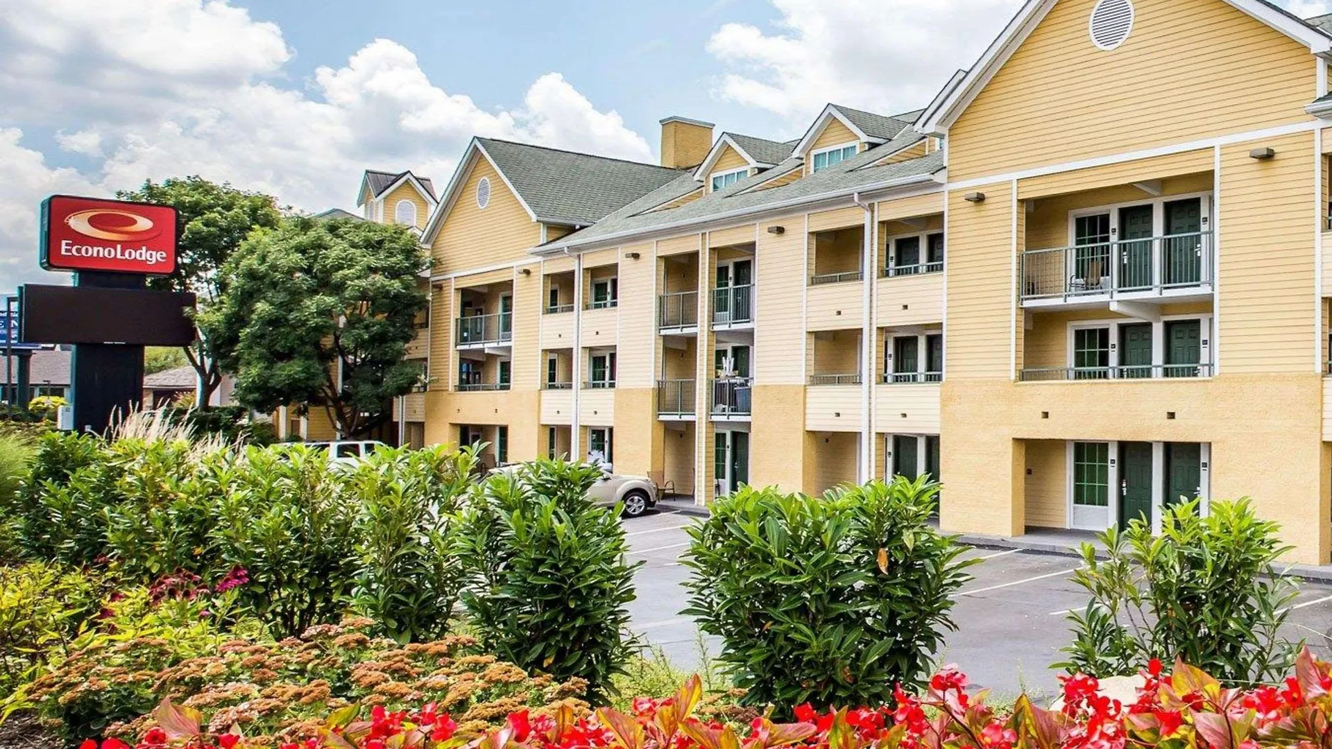 Lodge Econo Riverside Pigeon Forge