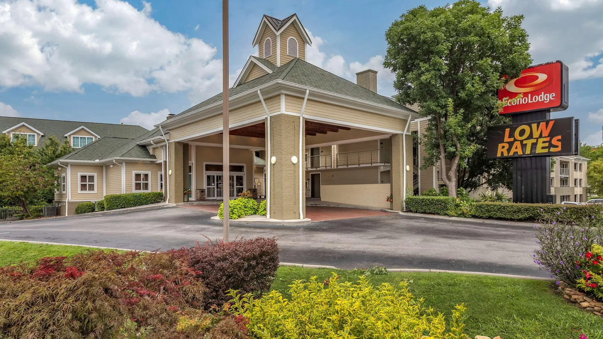 Econo Riverside Lodge *