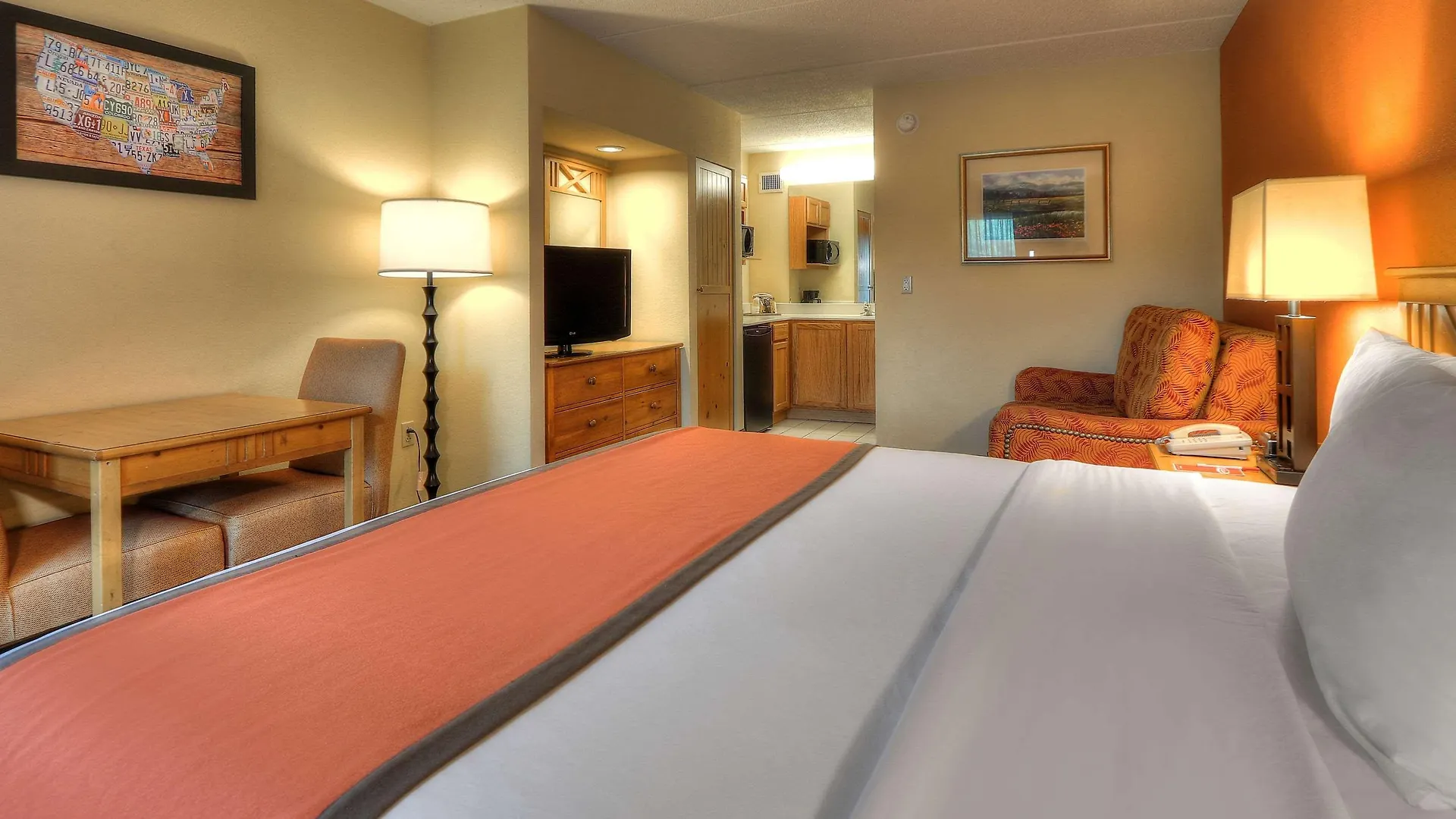Econo Riverside Lodge